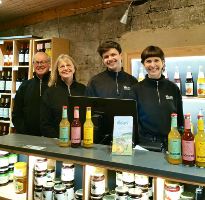 Generationswechsel bei der Fruchtsaftkelterei Weber